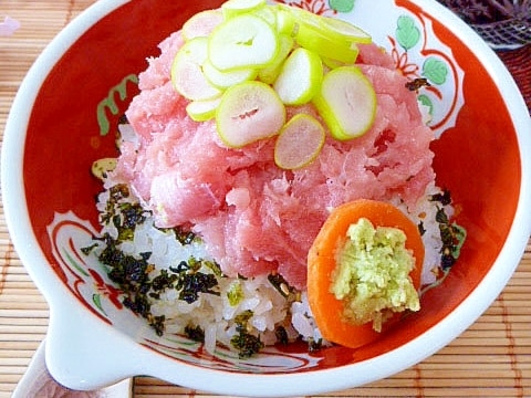 激安！びんちょうまぐろで☆ねぎとろ丼